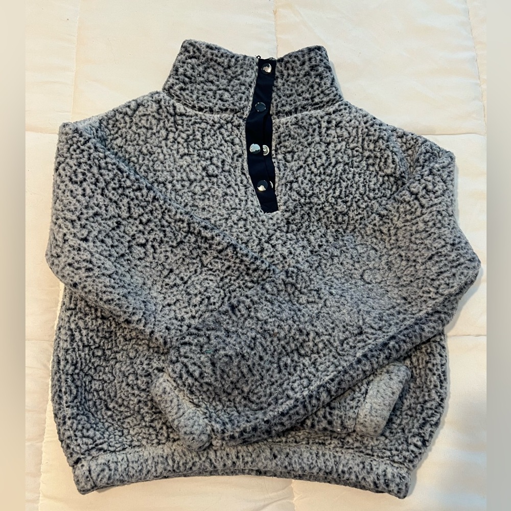 Fleece pullover